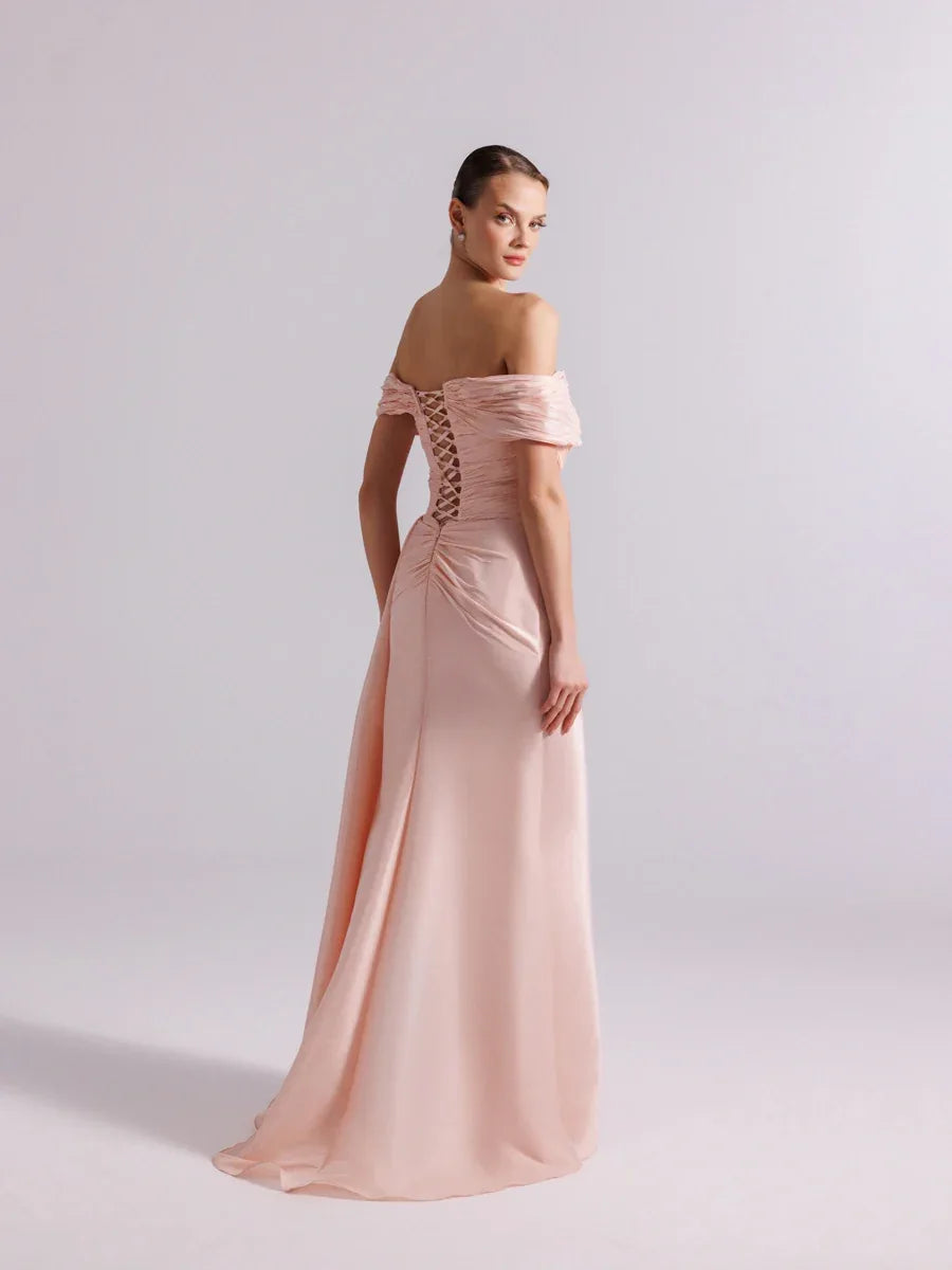 A25086-Şal Kollu Yanı Kuyruklu Ve Yırtmaçlı Balık Abiye - Kenzel