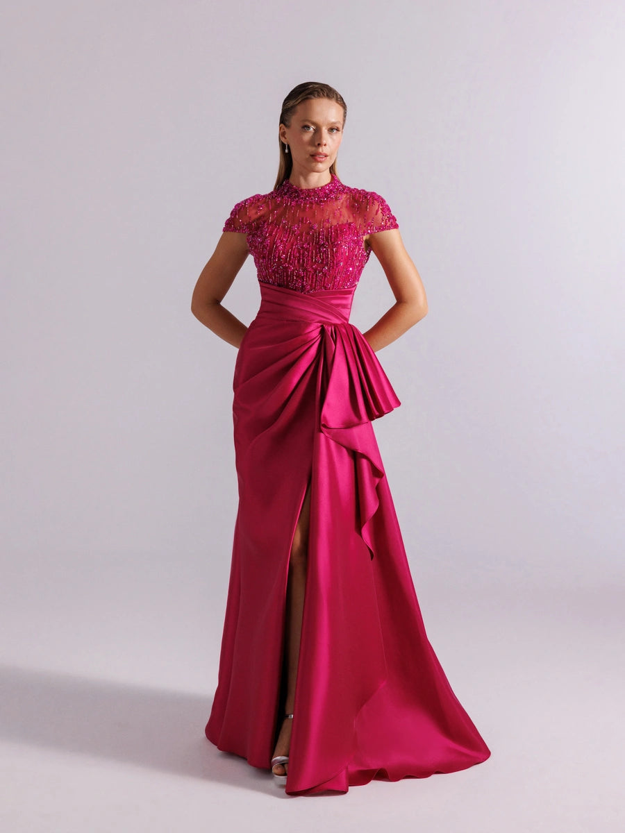 A25094- Üst kısım Taş İşlemeli Yırtmaçlı Uzun Abiye Elbise