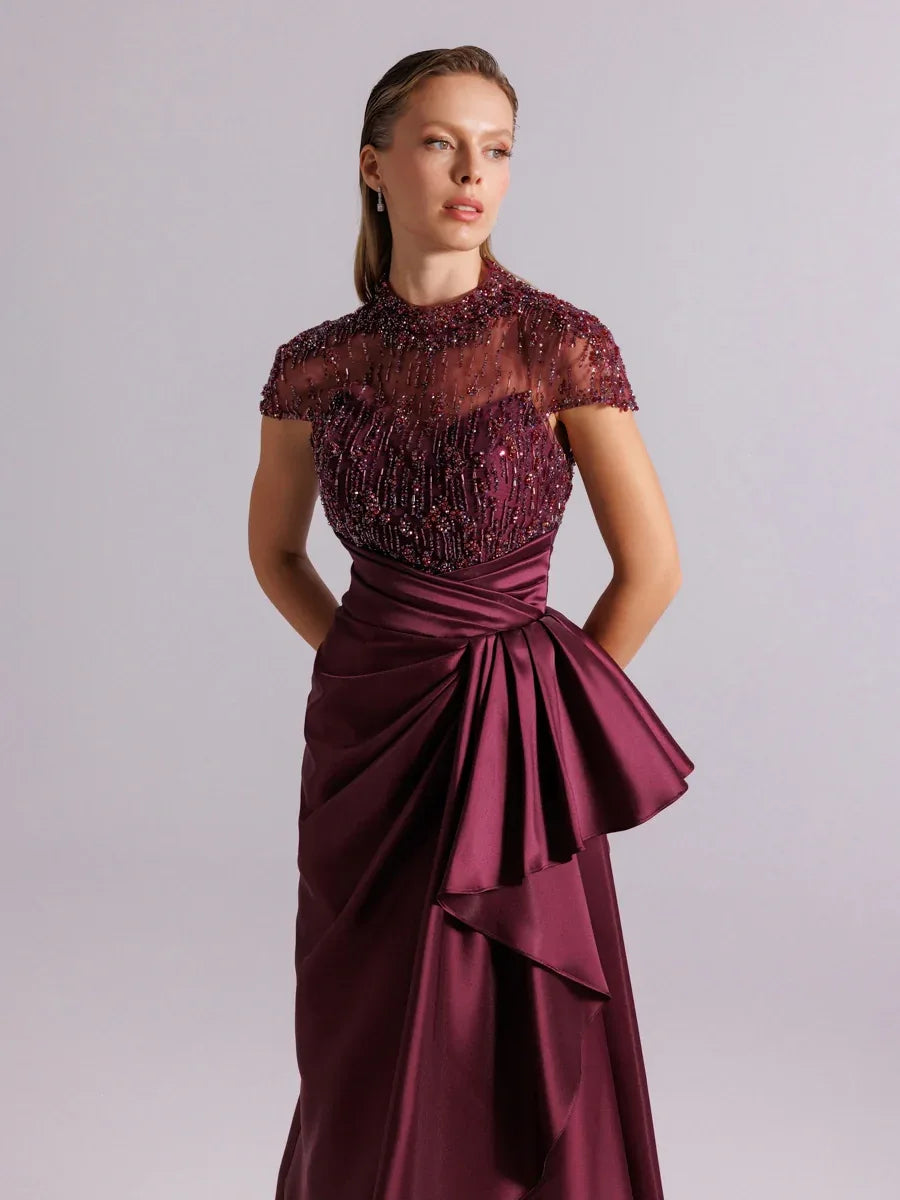 A25094- Üst kısım Taş İşlemeli Yırtmaçlı Uzun Abiye Elbise - Kenzel