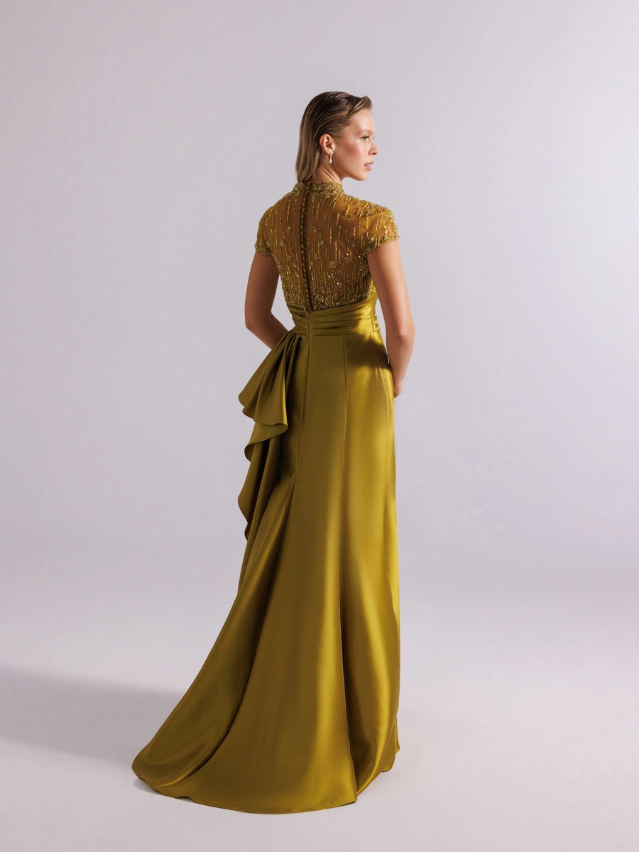 A25094- Üst kısım Taş İşlemeli Yırtmaçlı Uzun Abiye Elbise