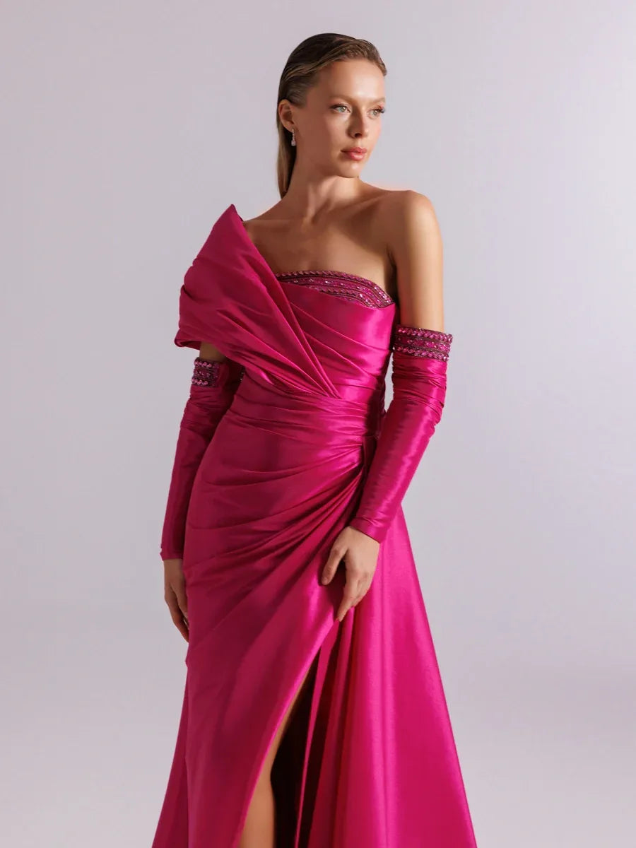 A25102-Straplez Tek Omuz Göğüsü ve kolları İşleme Detaylı Balık Abiye - Kenzel