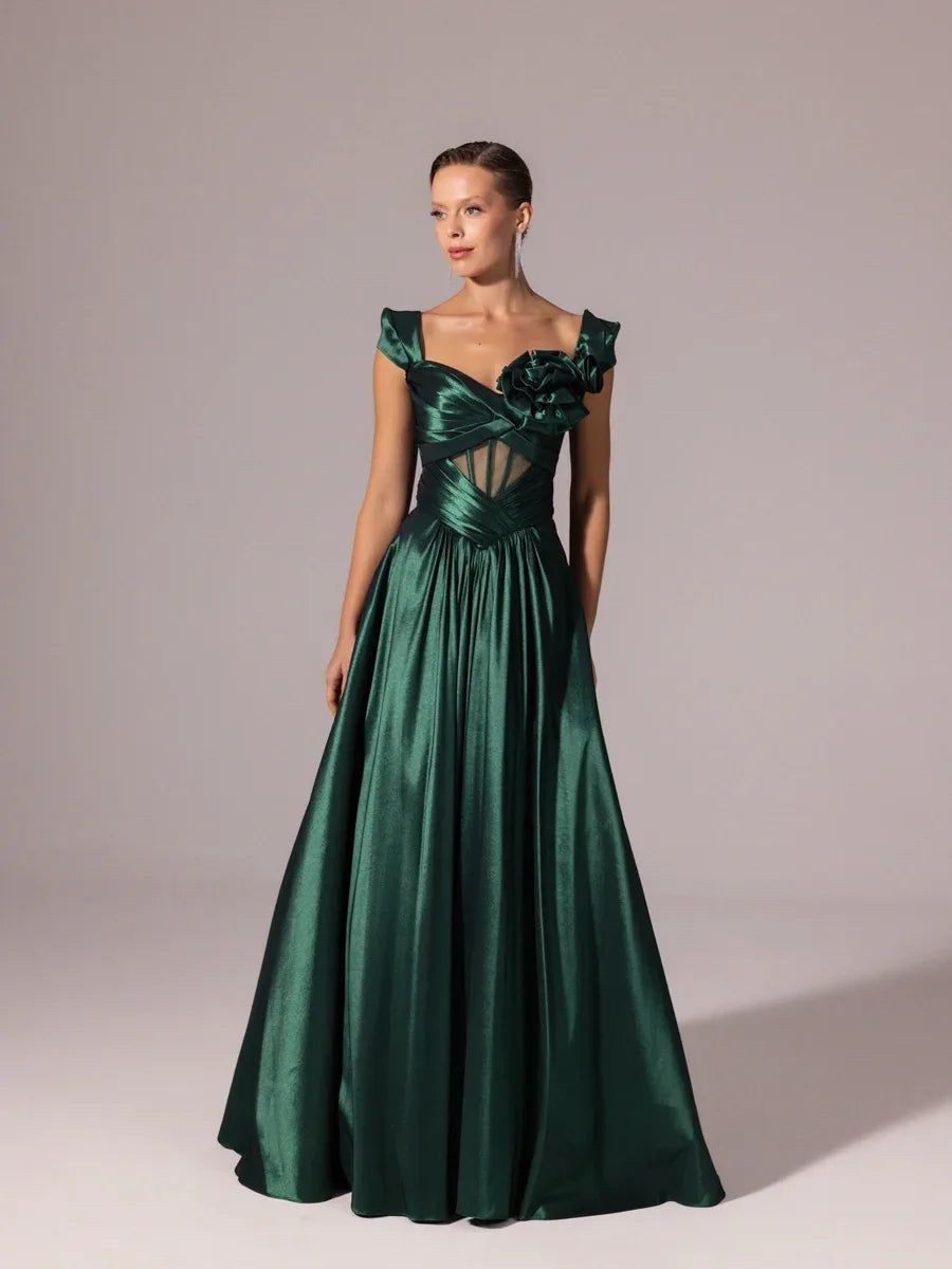 A25110-Vatkalı Kısa Kollu Gül Detaylı Kabarık Abiye Elbise - Kenzel