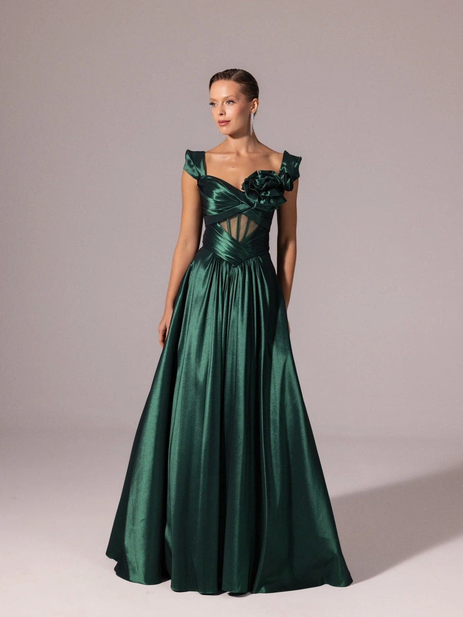 A25110-Vatkalı Kısa Kollu Gül Detaylı Kabarık Abiye Elbise