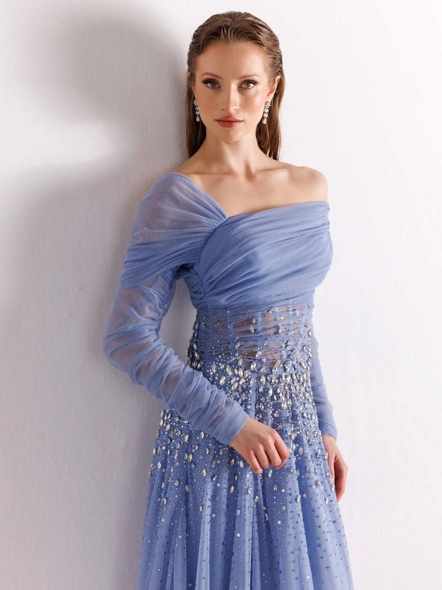 A25127-Straplez Uzun Kollu Full beden İşlemeli Prenses Abiye Elbise