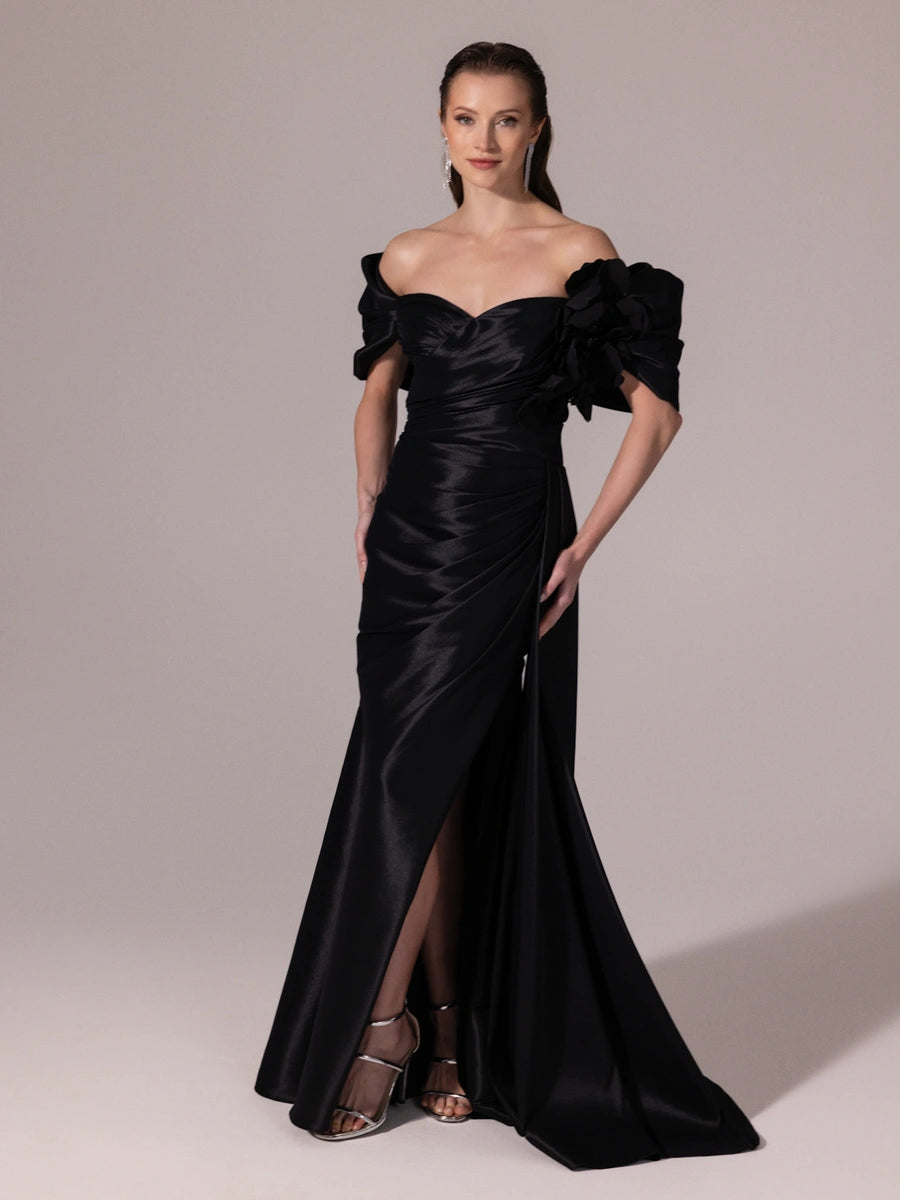 A25177-Straplez Şal Kol Çiçek Detaylı Yırtmaçlı Balık Abiye Elbise