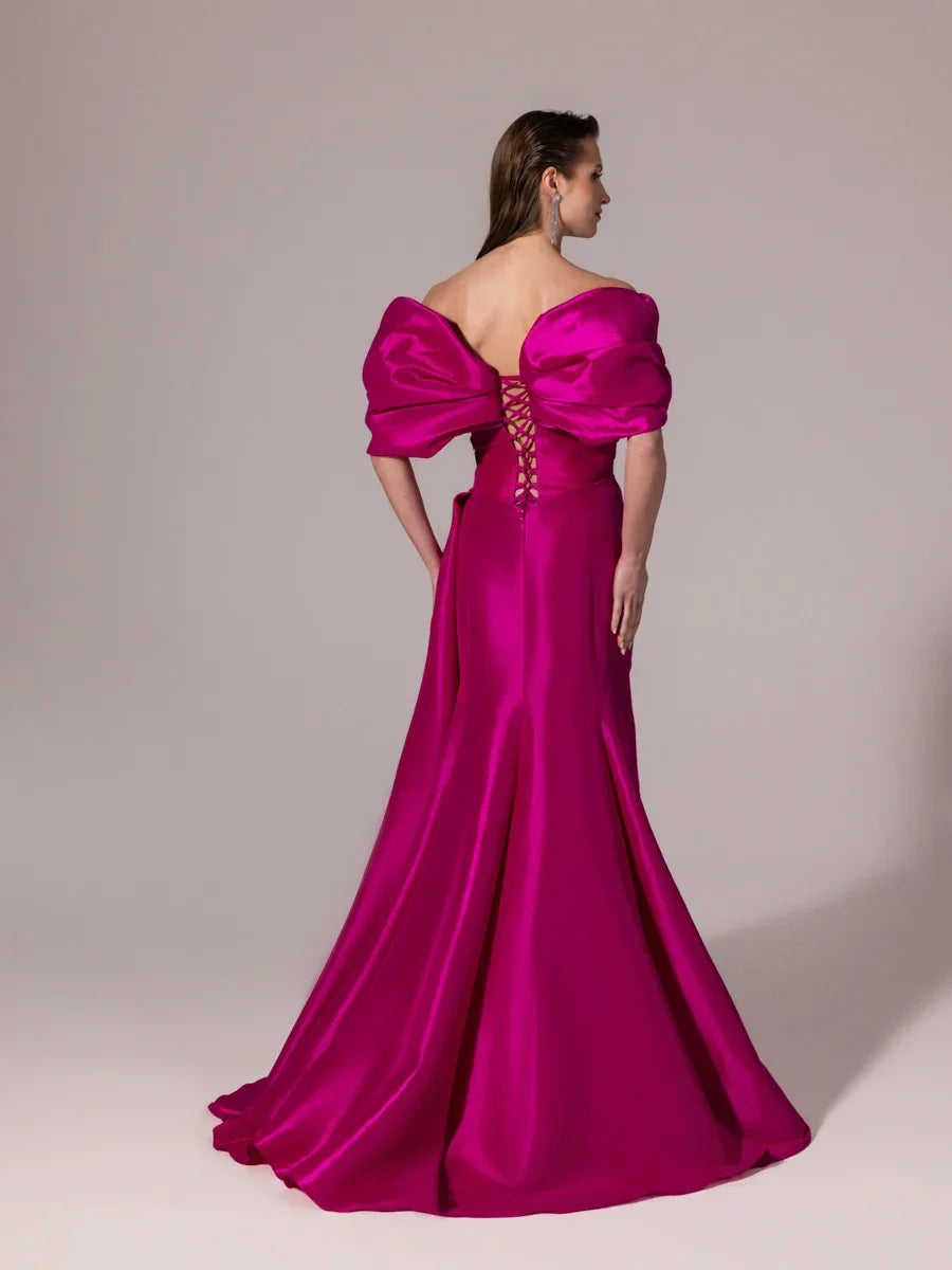 A25177-Straplez Şal Kol Çiçek Detaylı Yırtmaçlı Balık Abiye Elbise - Kenzel