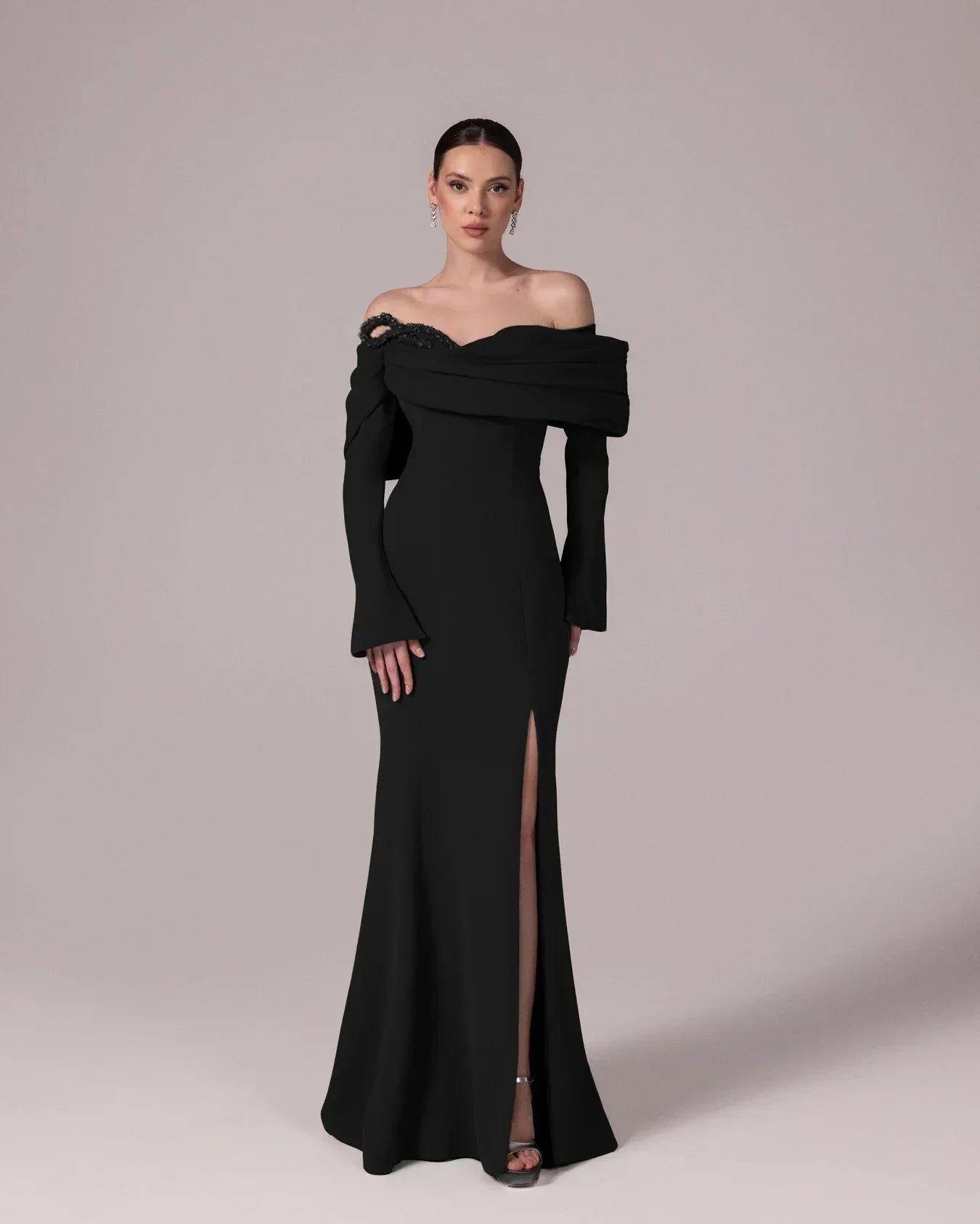 A25182-Yakası Taş Detaylı Yırtmaçlı Balık Abiye Elbise - Kenzel