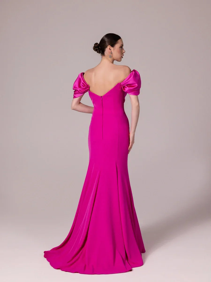 A25185-Kalp Yaka Degajeli Saten Garnili Uzun Abiye Elbise - Kenzel