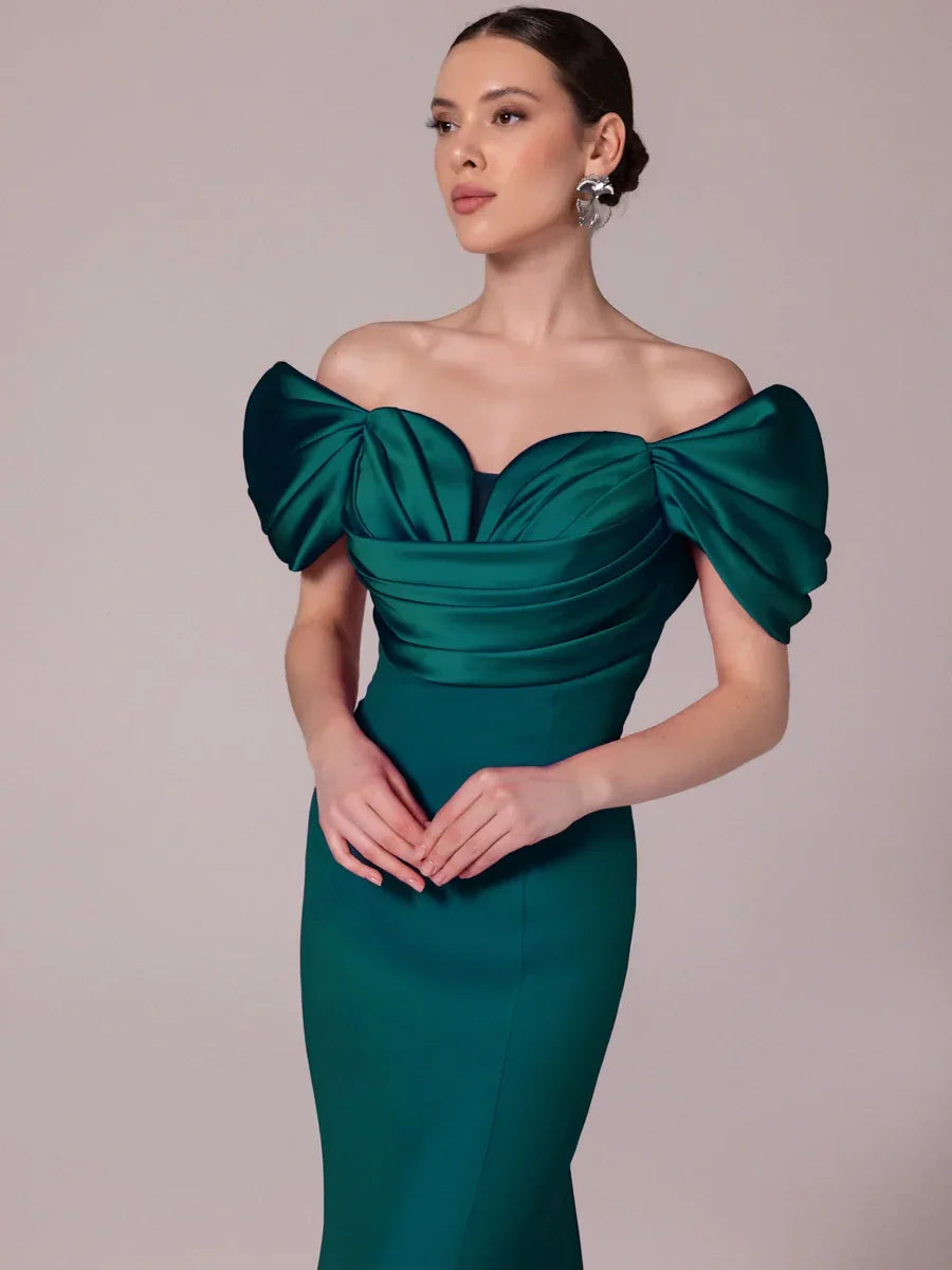 A25185-Kalp Yaka Degajeli Saten Garnili Uzun Abiye Elbise - Kenzel