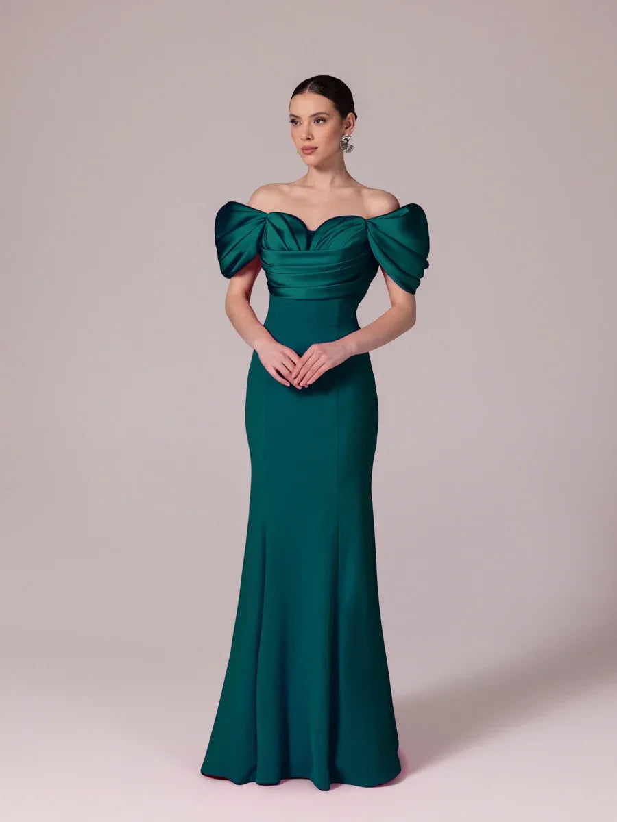 A25185-Kalp Yaka Degajeli Saten Garnili Uzun Abiye Elbise - Kenzel