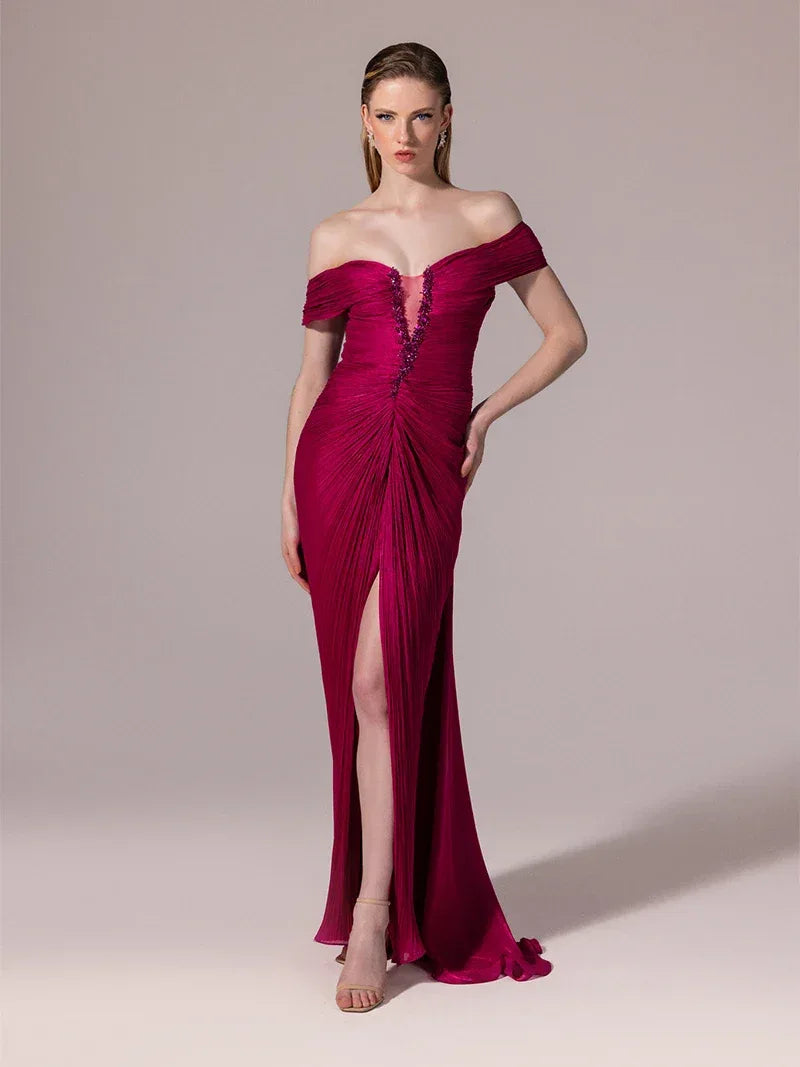 A25189-Önü İşlemeli Omuz Detaylı Pliseli Uzun Elbise - Kenzel