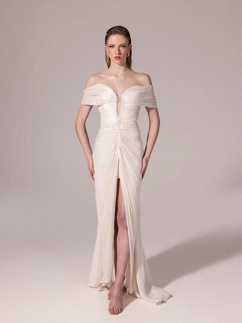 A25189-Önü İşlemeli Omuz Detaylı Pliseli Uzun Elbise - Kenzel