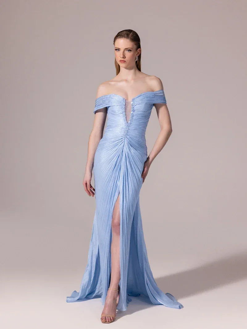 A25189-Önü İşlemeli Omuz Detaylı Pliseli Uzun Elbise - Kenzel