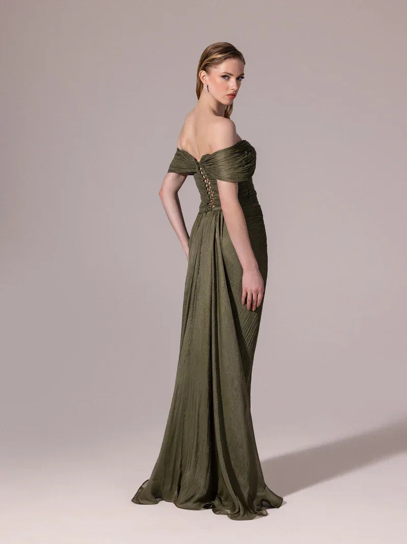 A25189-Önü İşlemeli Omuz Detaylı Pliseli Uzun Elbise - Kenzel