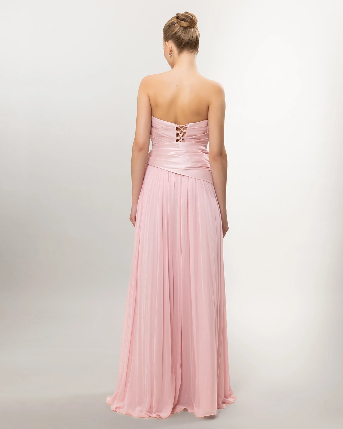 A26027-Straplez Drapeli Pileli Uzun Abiye Elbise