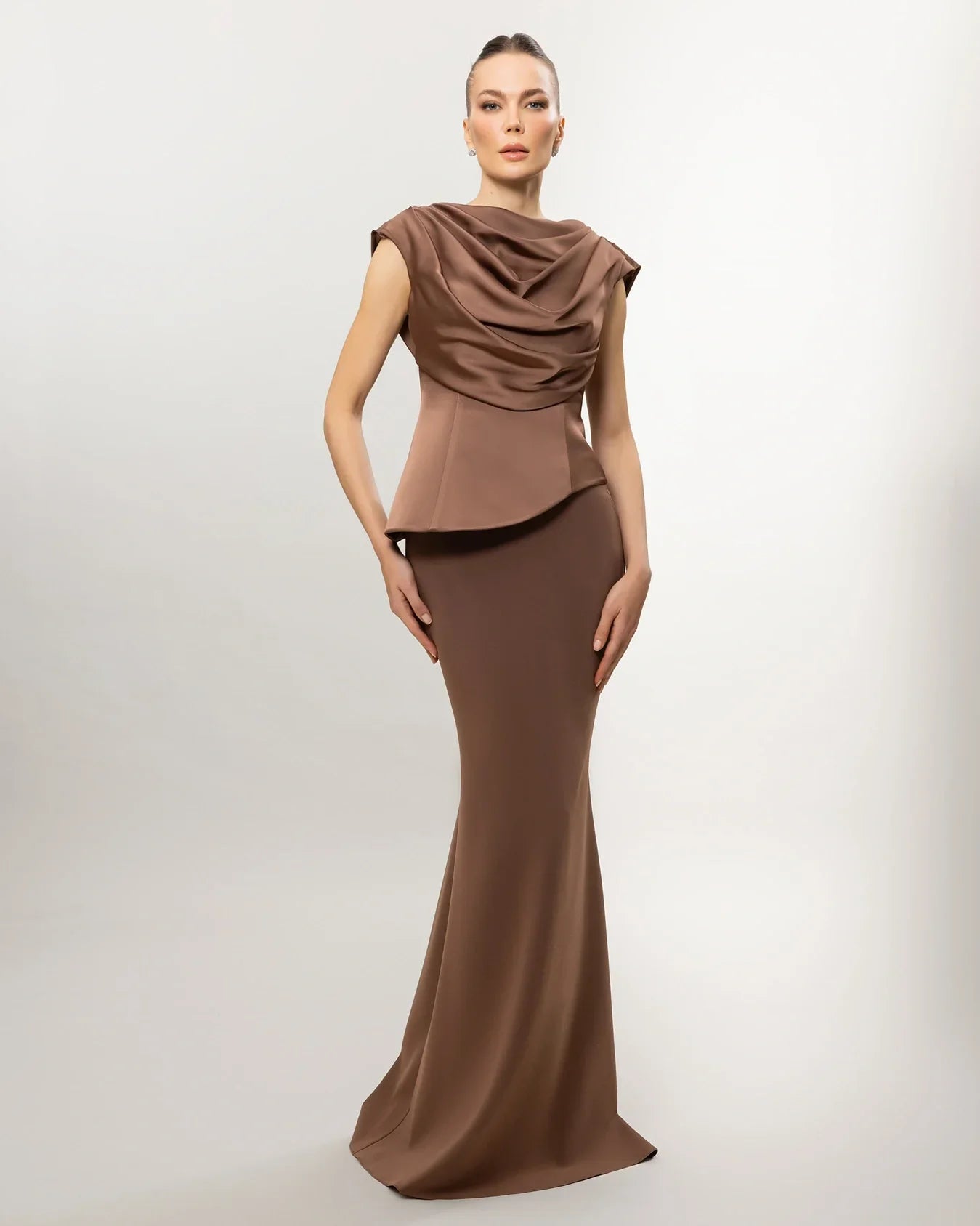 A26028-Drapeli Yaka Peplum Detaylı Balık Abiye Elbise - Kenzel