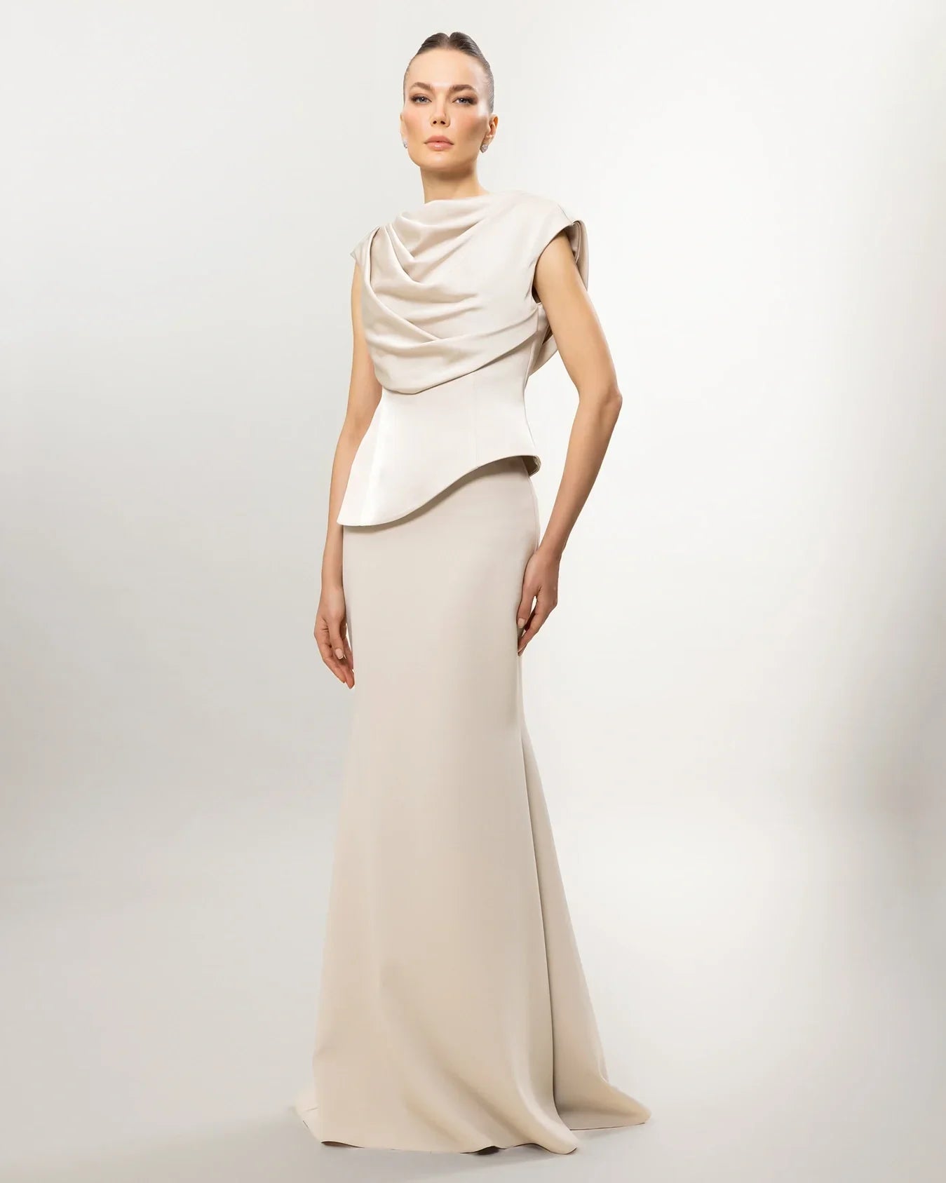 A26028-Drapeli Yaka Peplum Detaylı Balık Abiye Elbise - Kenzel