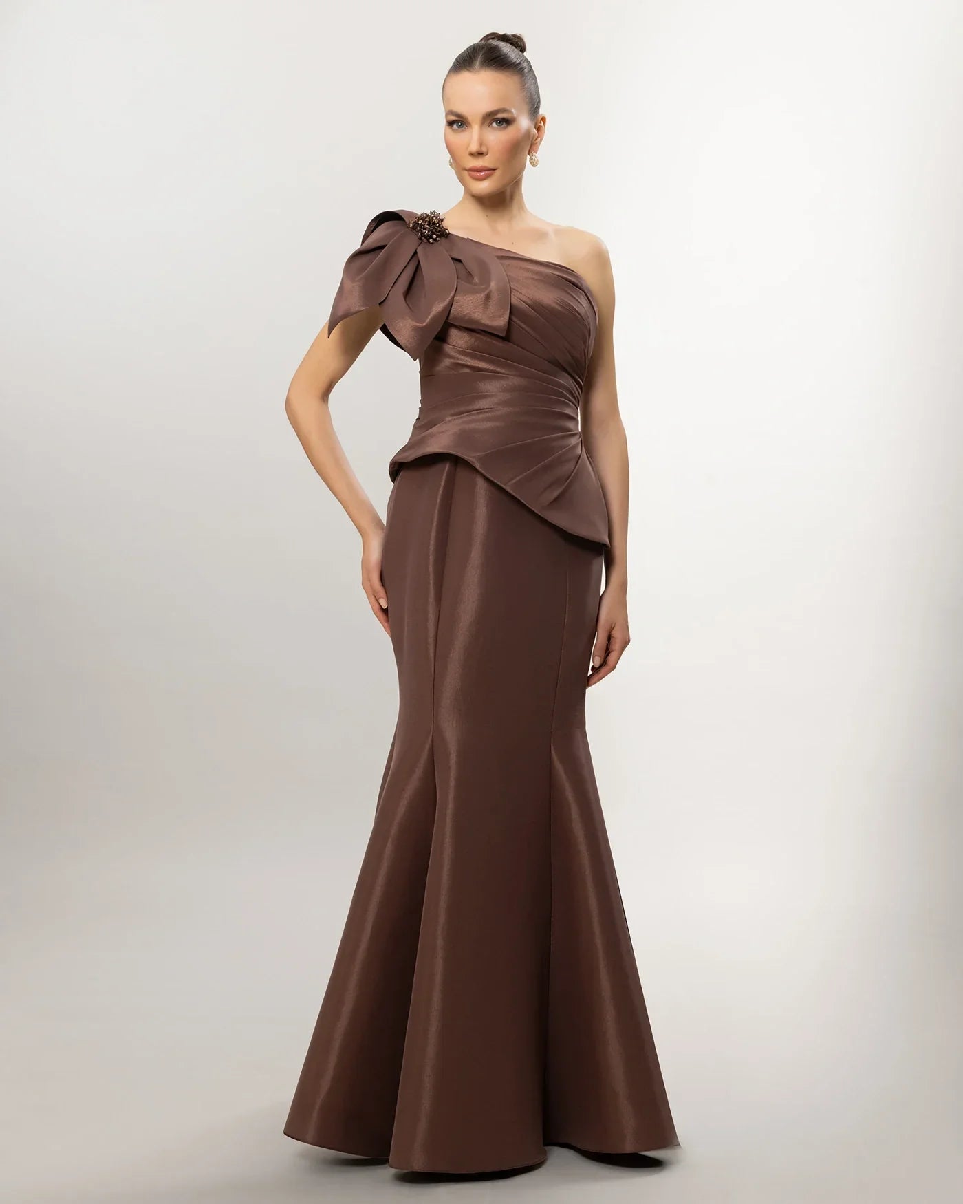 A26054-Tek Omuz Fiyonk Detaylı Peplum Detaylı Balık Abiye - Kenzel