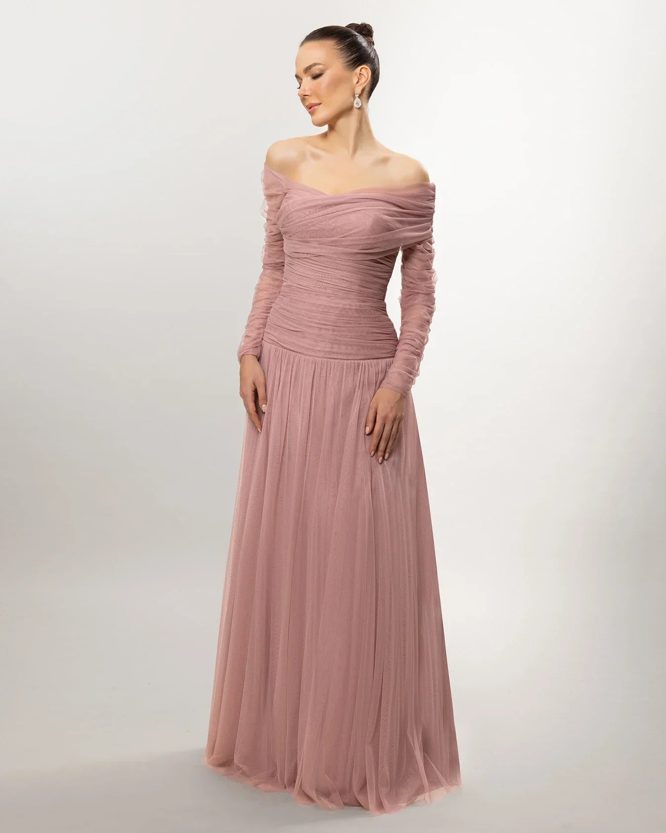 A26111-Düşük Omuz Uzun Kollu Drape Detaylı Abiye - Kenzel