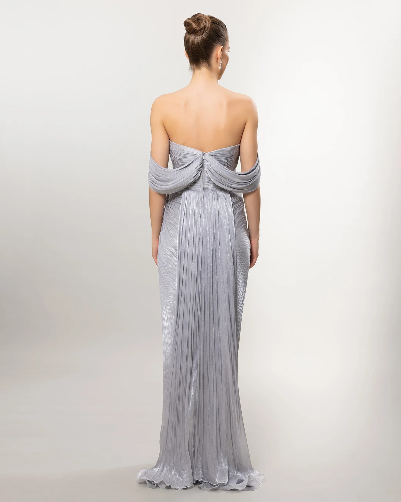 A26120-Zarif Drapeli Düşük Omuz Yırtmaçlı Uzun Elbise