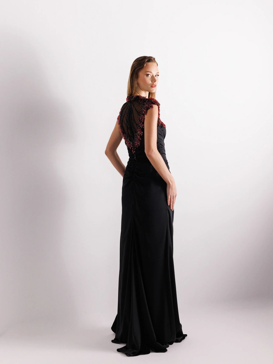 25017-İşleme Detaylı Hakim Yaka Balık Abiye Elbise