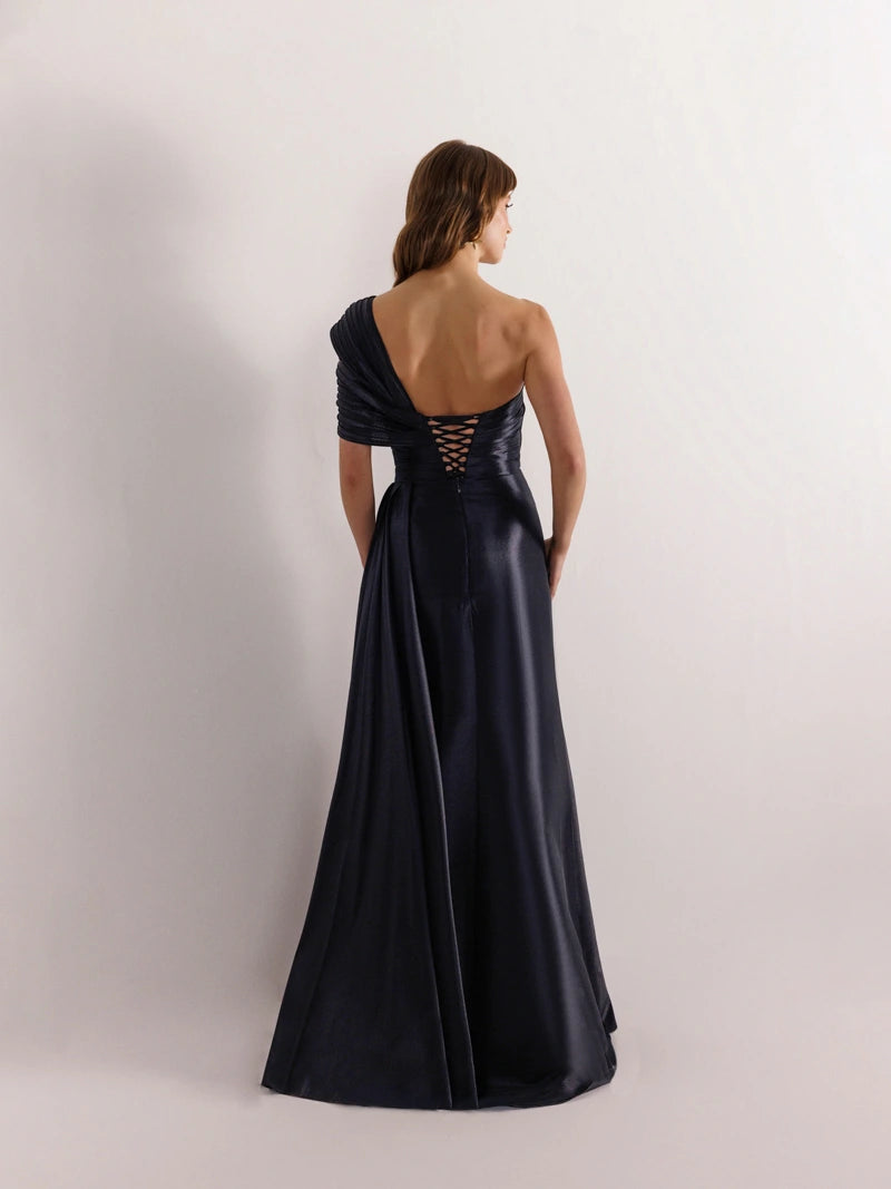 A25021-Straplez Yırtmaçlı Balık Abiye Elbise