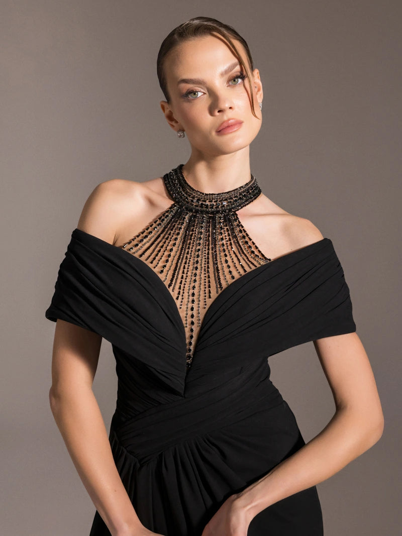 25031-Hakim Yaka Dekolte Detaylı Drapeli Yırtmaçlı Elbise