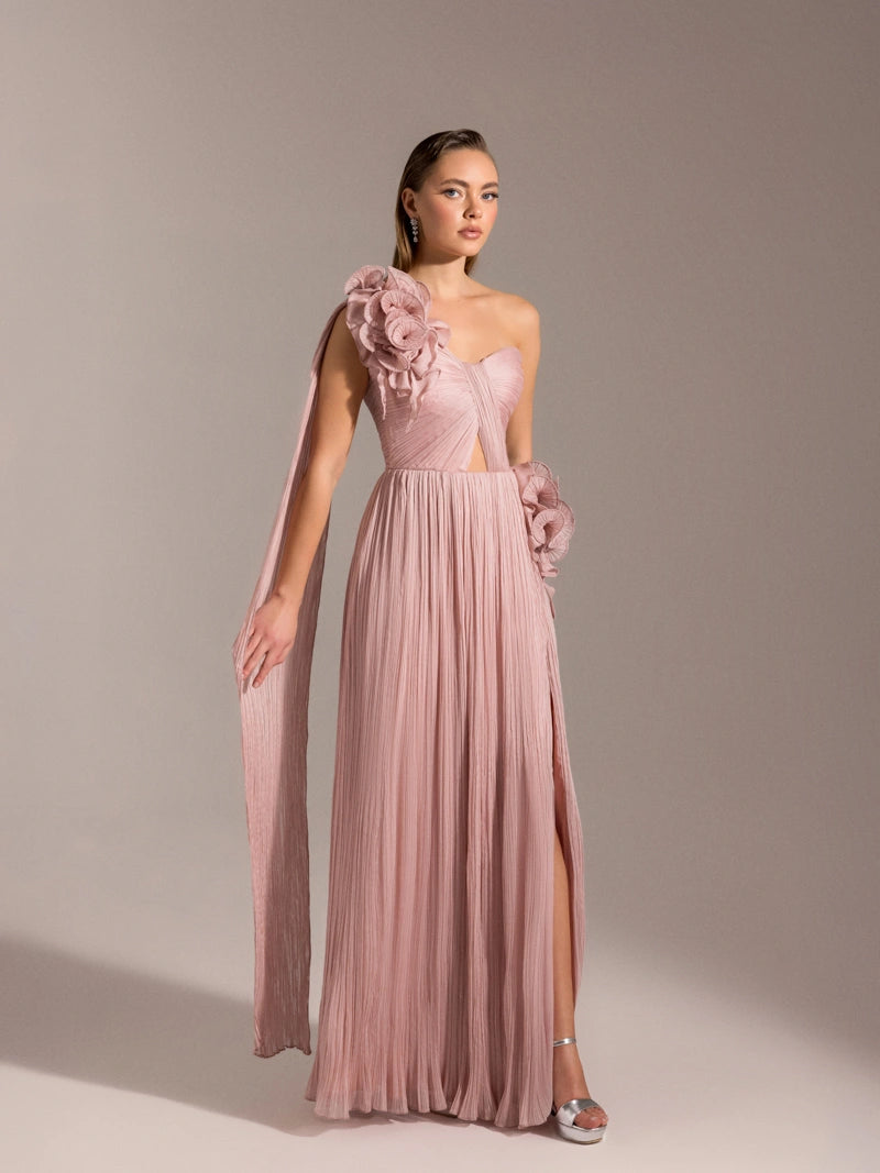 Pudra rengi Straplez Tek Omuz Detaylı Piliseli Kloş Abiye Elbise Ön