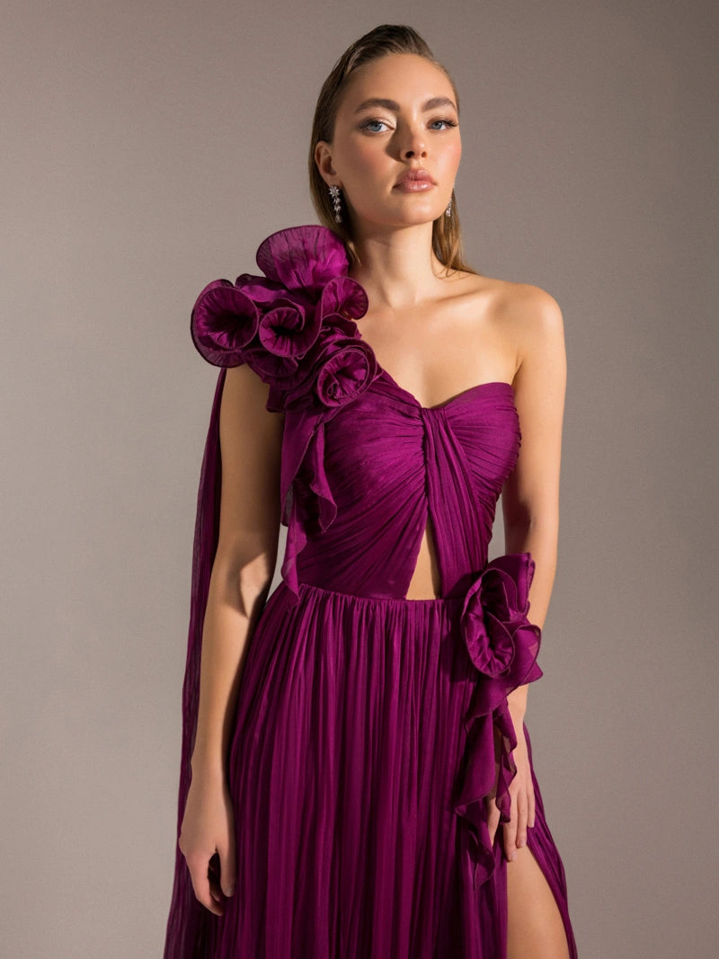 25039-Straplez Tek Omuz Detaylı Piliseli Kloş Abiye Elbise