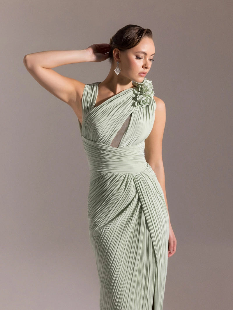 25041-Omuzu Çiçekli Piliseli Abiye Elbise