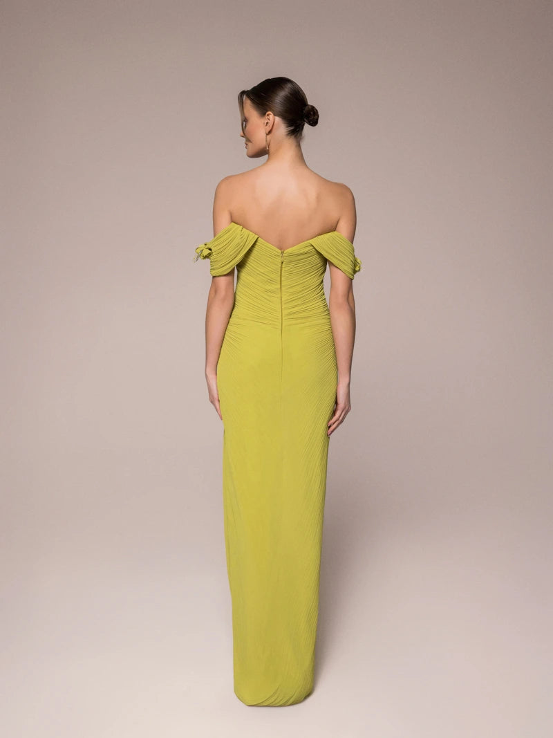 25042-Çiçek Kollu Yırtmaçlı Elbise