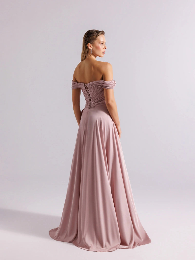 İç Eteği Transparan Detaylı İşlemeli Kloş Pudra Abiye Elbise Arka