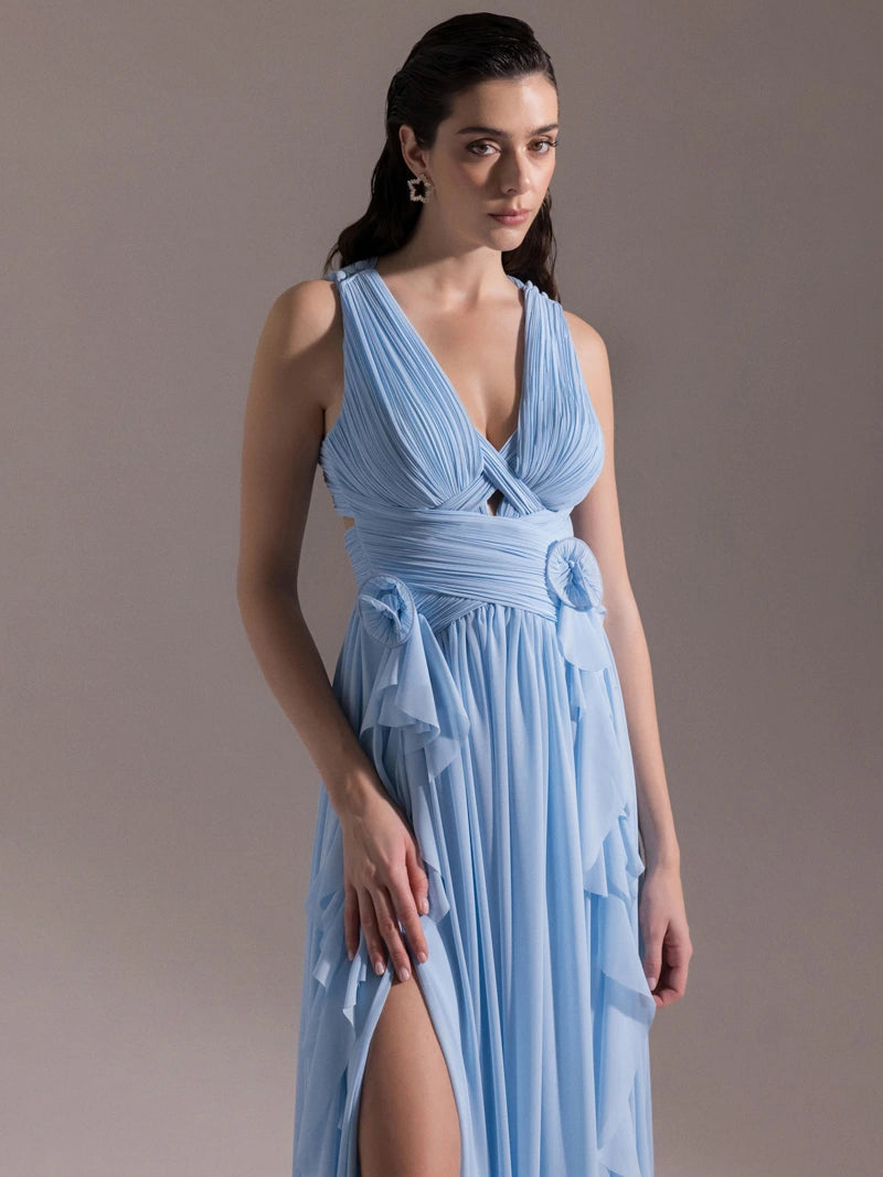 25062-V Yaka Piliseli Yırtmaçlı Abiye Elbise