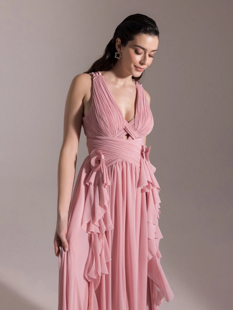 25062-V Yaka Piliseli Yırtmaçlı Abiye Elbise