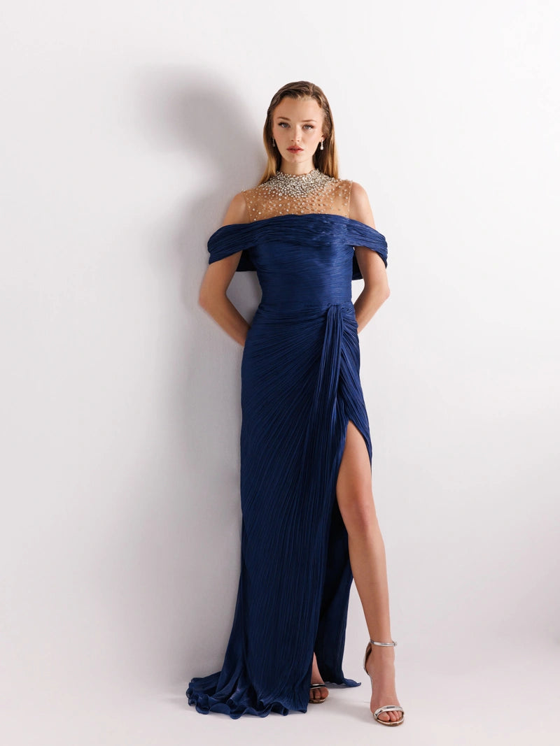 Lacivert renk İşlemeli, Pliseli ve Kuyruklu Elbise 2