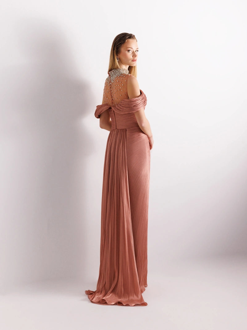 25077-İşlemeli Pliseli Kuyruklu Elbise