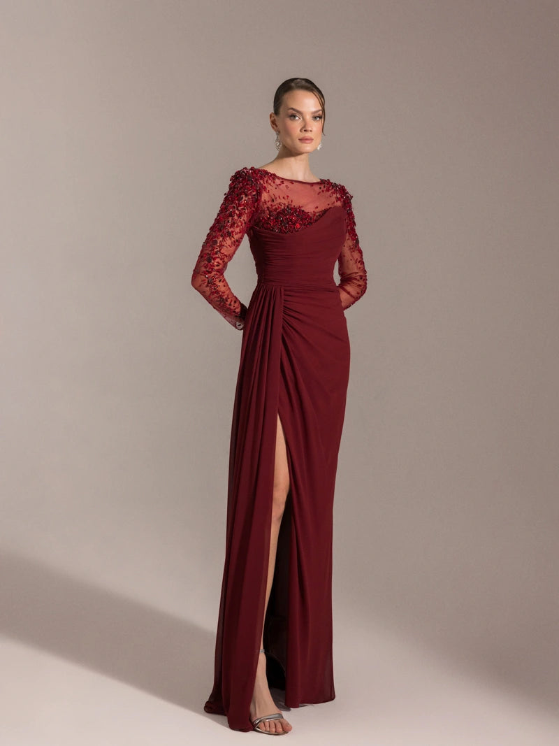 25082-Kolları İşlemeli Yanı Kuyruklu Abiye Elbise