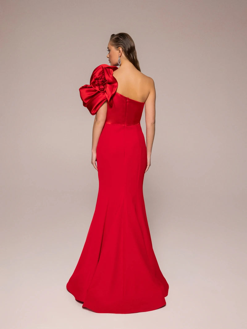 Omuz Çiçekli Balık Elbise Kırmızı Arkadan çekim