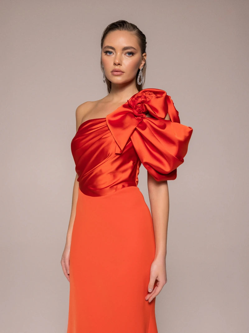 25089-Omuz Çiçekli Balık Elbise