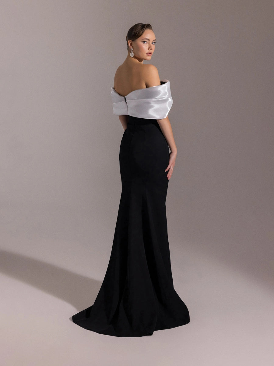 25090-Yoğun Degajeli Straplez Balık Abiye Elbise