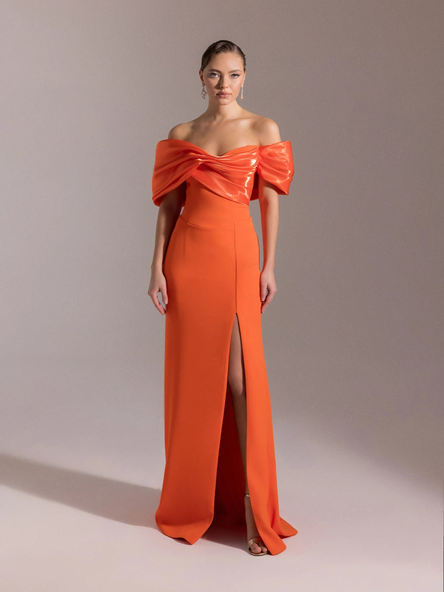 25090-Yoğun Degajeli Straplez Balık Abiye Elbise