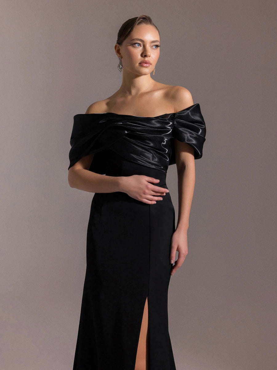 25090-Yoğun Degajeli Straplez Balık Abiye Elbise