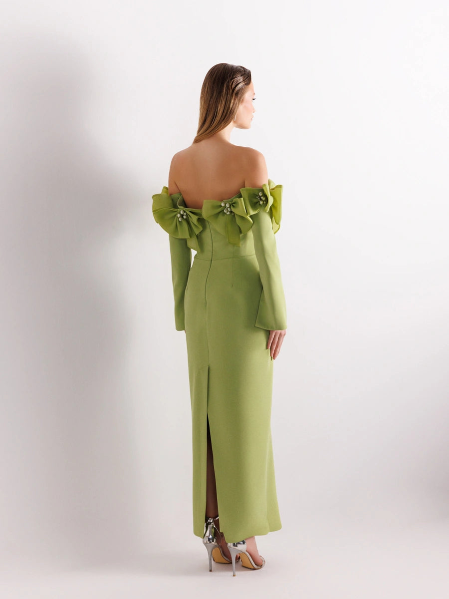 25103-Straplez Kollu Arka Yırtmaçlı Bilek Boy Abiye Elbise