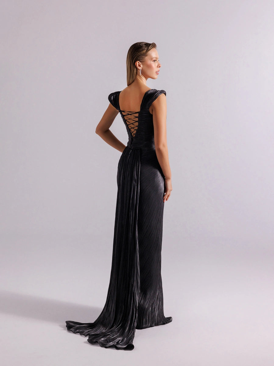 25113-Omuz Detaylı Pliseli Uzun Abiye Elbise