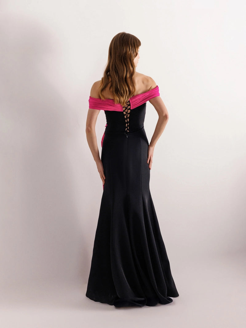 25125-Straplez İnci Detaylı Balık Abiye Elbise