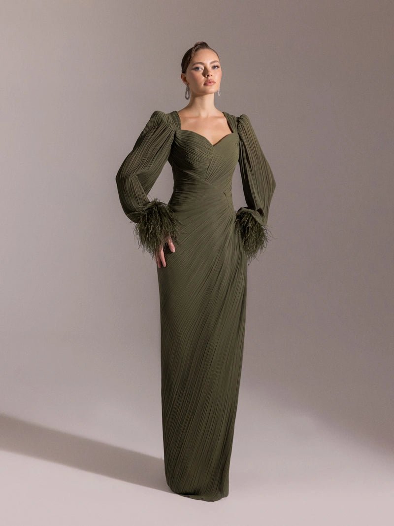 25152-Kolları Otrişli, Pliseli Yıtrmaçlı Abiye Elbise