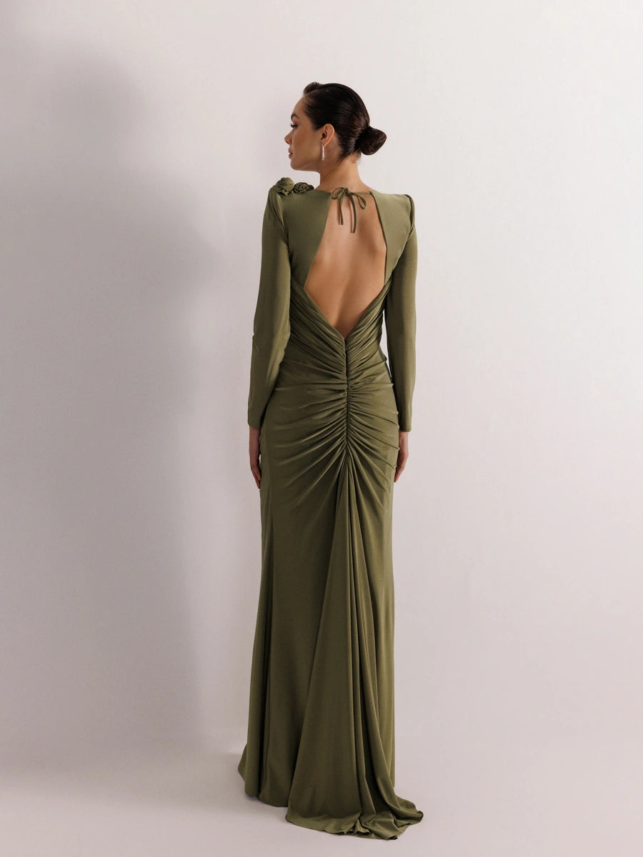 25160-Sırt Dekolteli Çiçek Detaylı Yırtmaçlı Balık Elbise