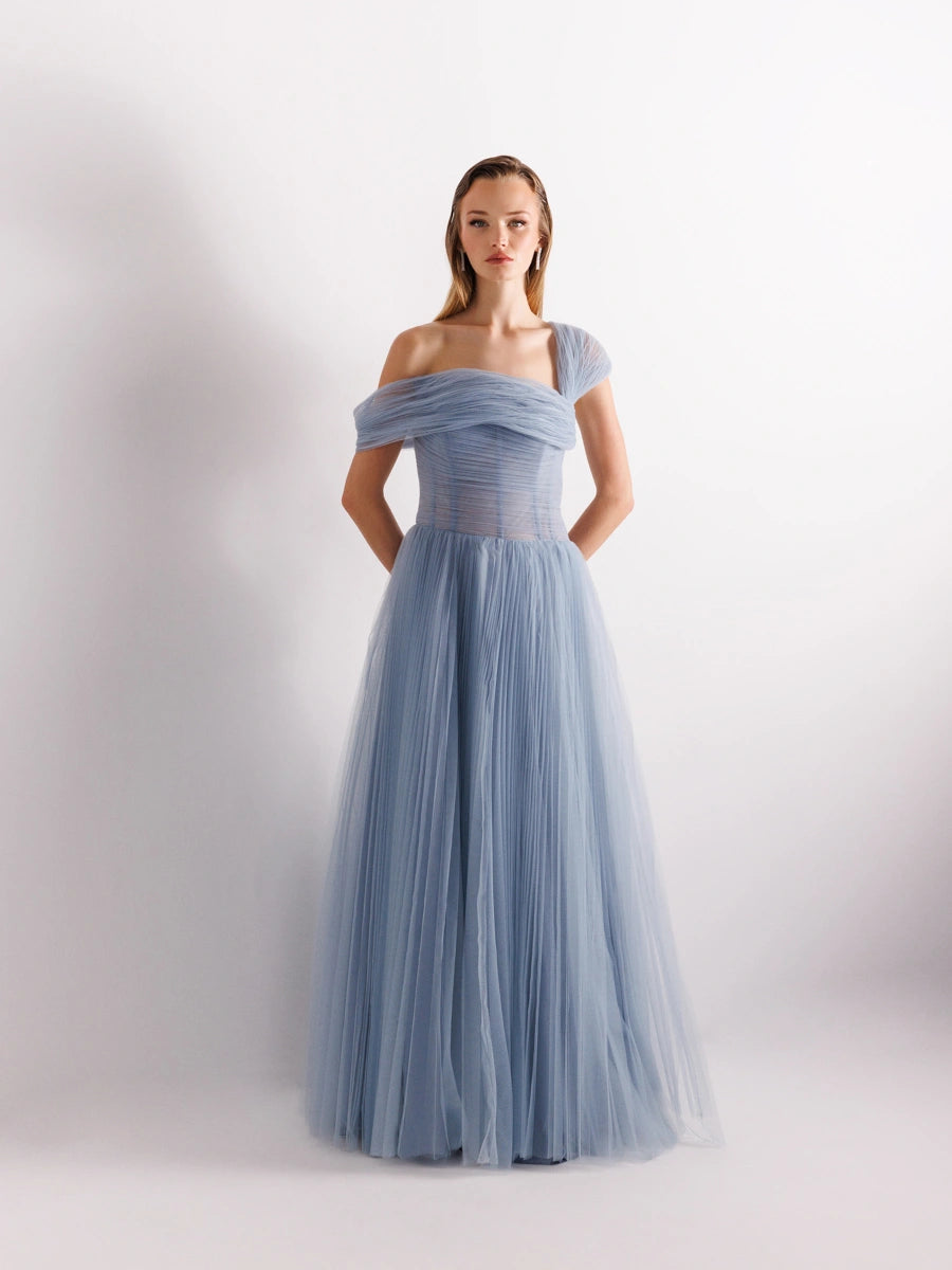 25168-Düşük Omuz Piliseli Kabarık Abiye Elbise