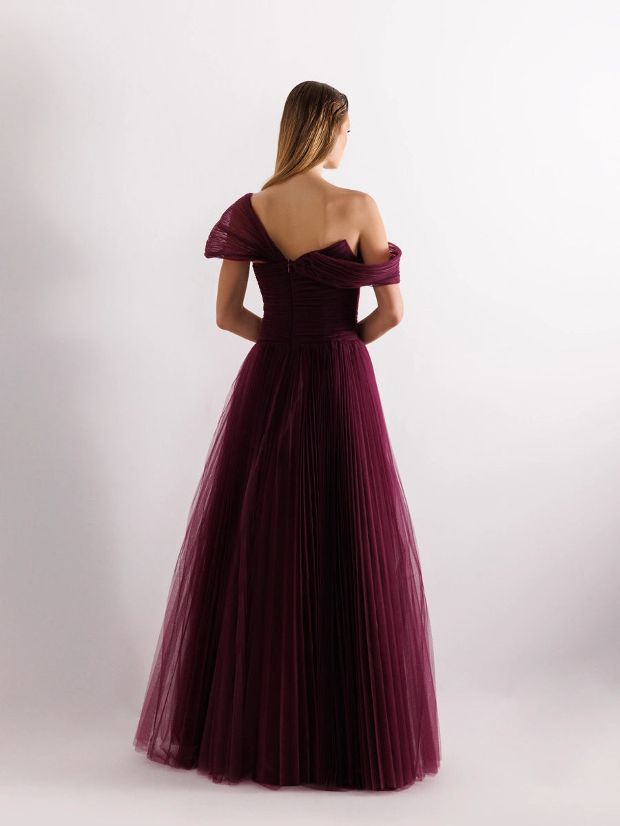 25168-Düşük Omuz Piliseli Kabarık Abiye Elbise