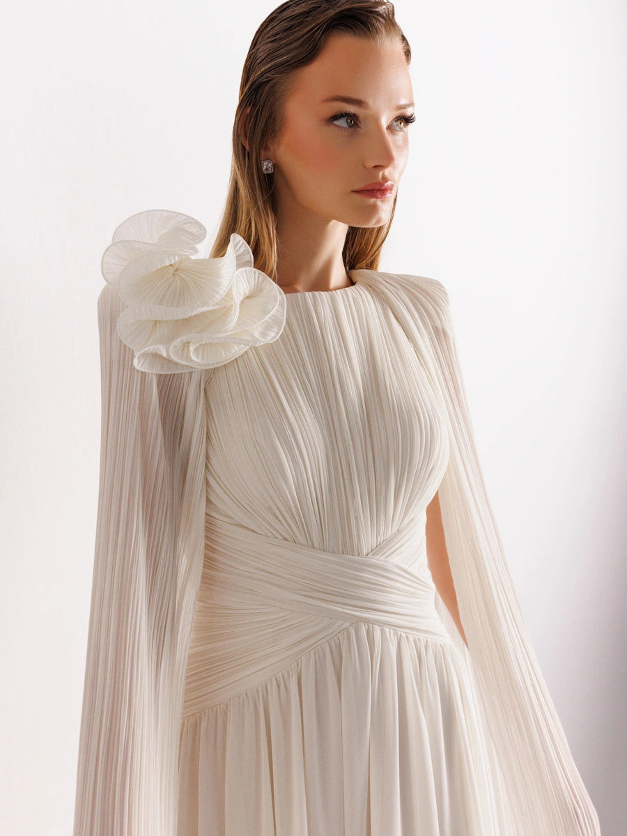 25175-Uzun Kol Kloş Aksesuarlı Uzun Abiye Elbise